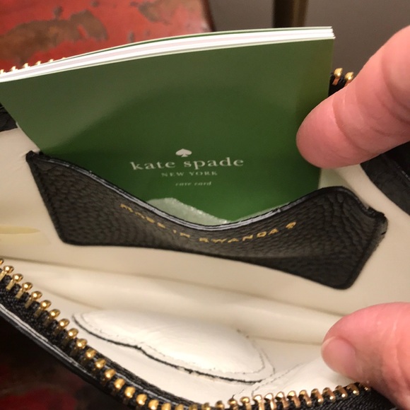 Kate Spade ♠️ mini Leather wristlet Black and 💕 ✨ - Picture 4 of 4